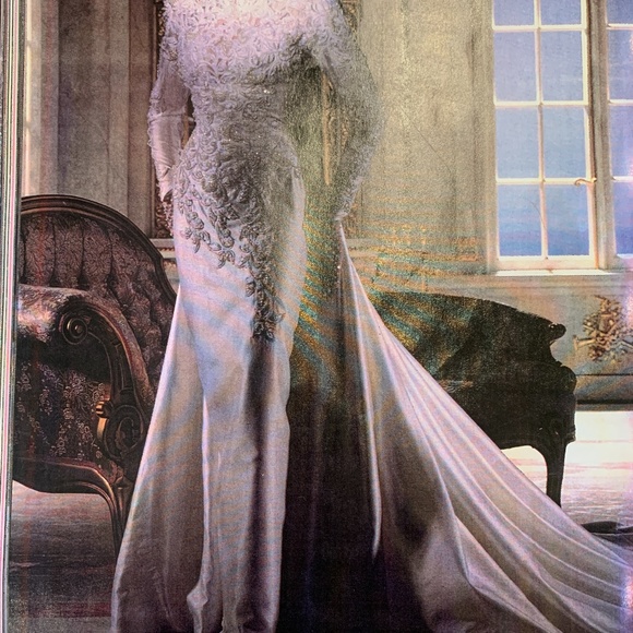 Wedding Gown - Picture 1 of 3